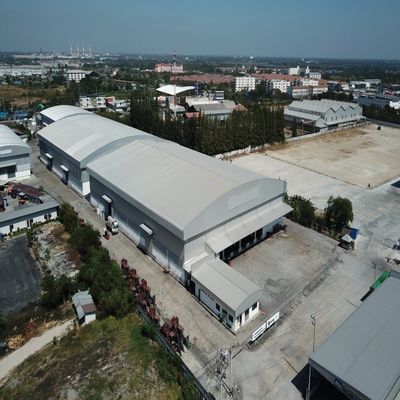 Concrete Foundation Dry Prefabricated Steel Structure Warehouse Construction Pitched Roof