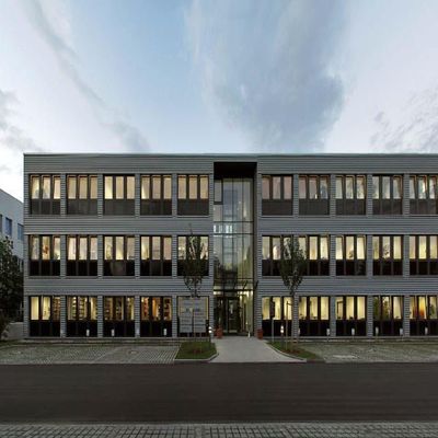 Customizable Aluminum Alloy Window Prefabricated Multi-Storey Steel Structure Apartment Building For Hotel Construction