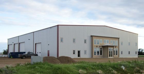 Light / Heavy Steel Structure Workshop With Heat Treated Frame Bolt Welded Connection