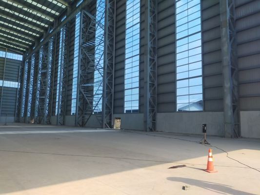 Corrosion Resistant Steel Structure Warehouse with Hot DIP Galvanized Surface Treatment and Bolt Connection