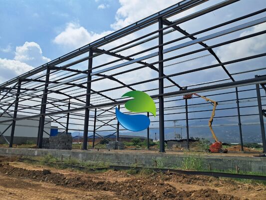 Custom Design Steel Structure Warehouse with Corrosion Protection and Thermal Insulation for Industrial Use